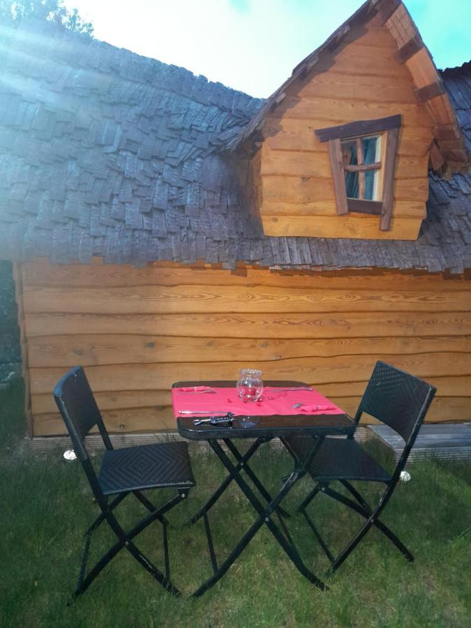 Cabane Enchantee Carpentras ภายนอก รูปภาพ